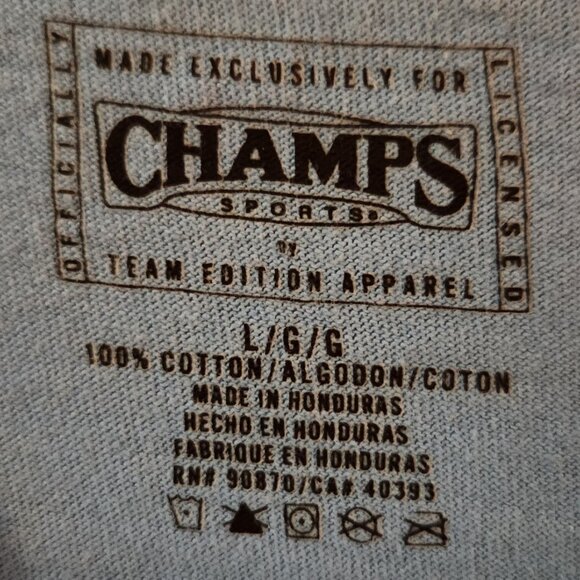 UNC Tar Heels T-Shirt Men's L Vintage Stitched Logo North Carolina Retro Champs - Picture 8 of 8